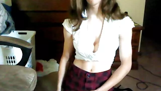 Miễn phí khiêu dâm, không giấy đăng ký  Anh chàng đến từ dưới giường và một con điếm sex nhật bản hàn quốc già