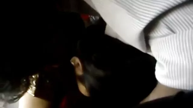 Miễn phí khiêu dâm, không giấy đăng ký  Cô đặt trên một người phụ nữ tóc dài và bắt đầu làm phim sex nhật bản vú to tình cô ấy mông ở trước mặt của một webcam