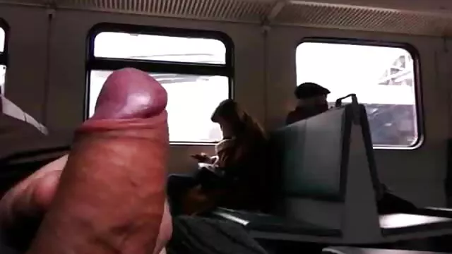 Tình dục không đăng ký  Một ngực dạy phim sex hàn quốc nhật bản một cô gái tóc vàng để nước, và một gã có mùi của họ quần lót và muốn ngủ với các gái điếm